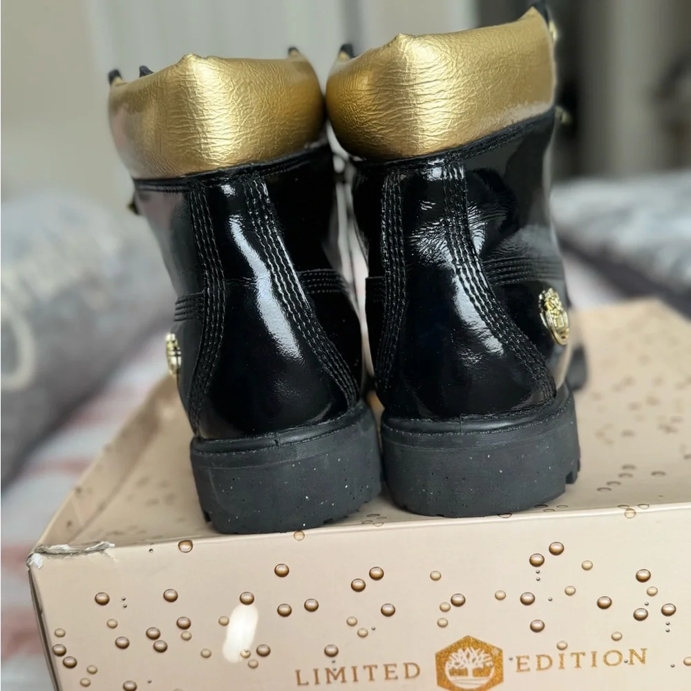Timberland Men’s Glossy Black and Gold Combat Boots - Picture 6 of 8